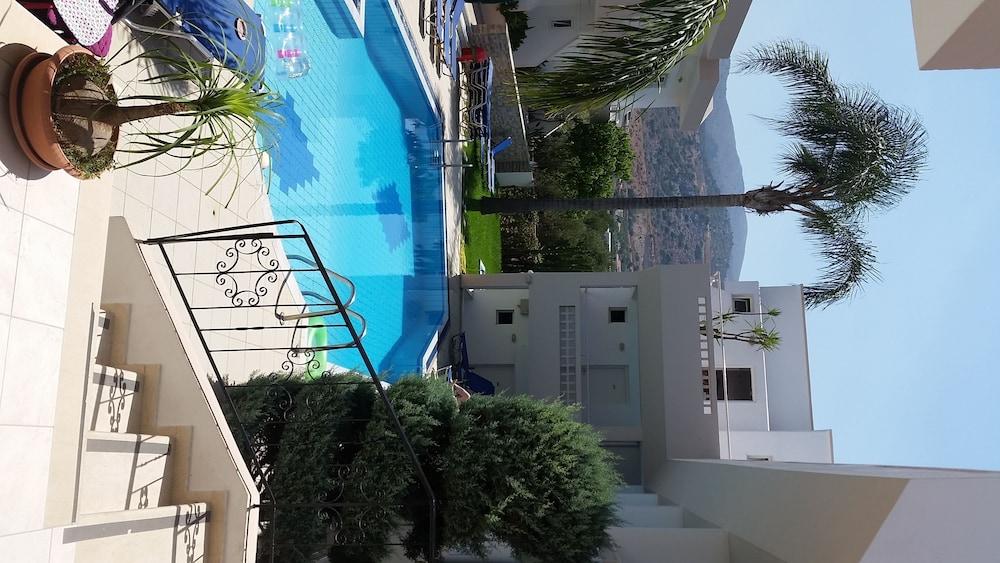 Emerald Hotel Mália Exterior foto