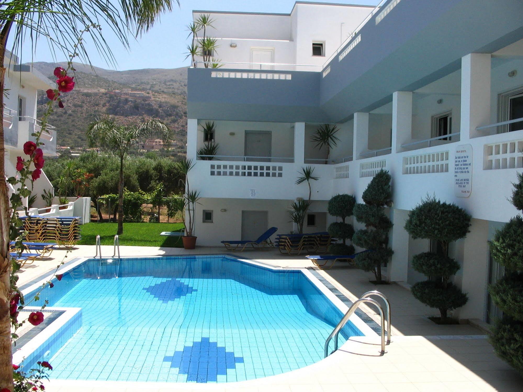 Emerald Hotel Mália Exterior foto